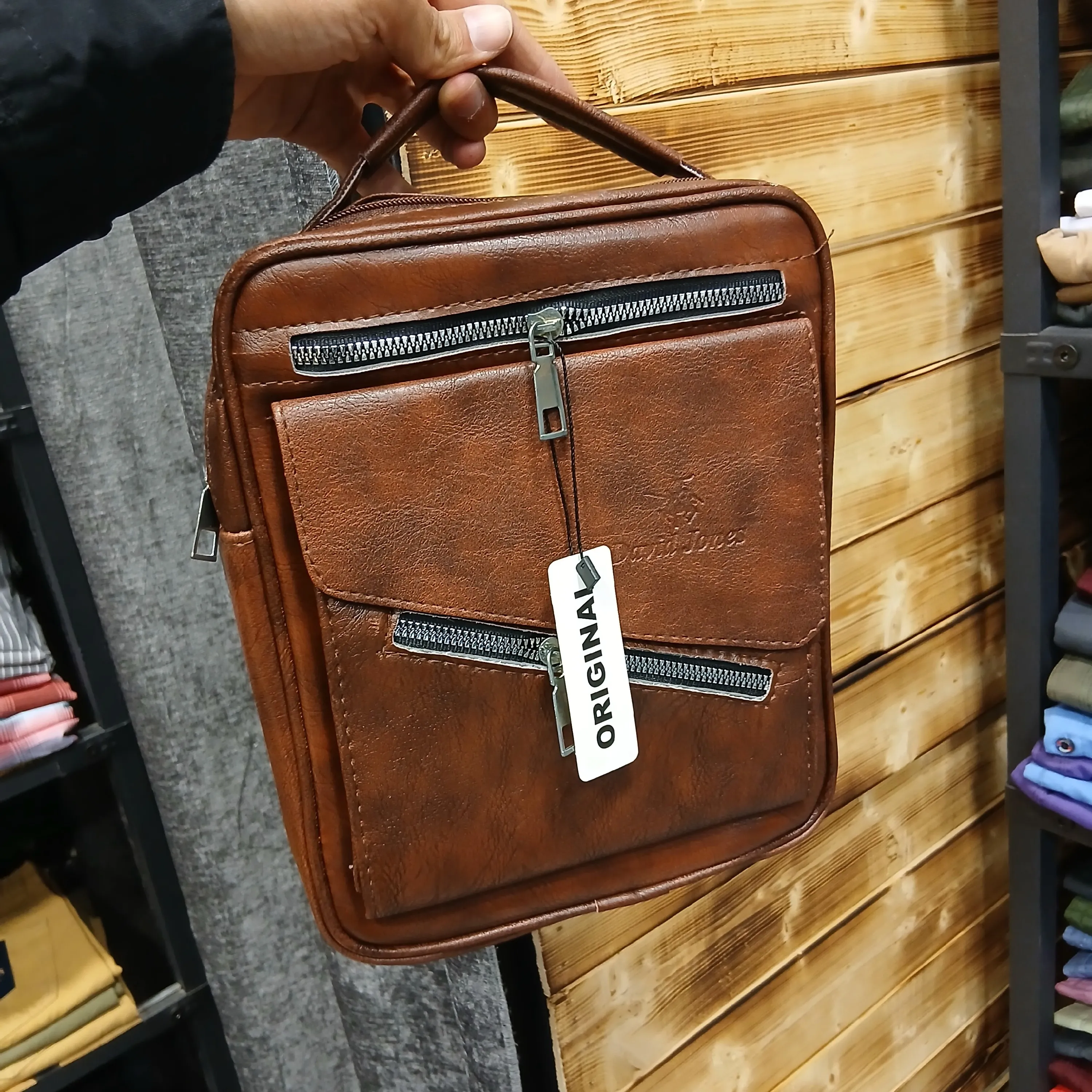 کیف دوشی اسپرت مردانه چرم مصنوعی طرح دیوید جونز مشکی و عسلی و قهوهای
