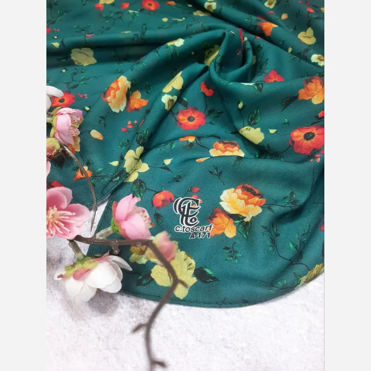 روسری نخ کاستوم سیتو طرح رزایه قواره بزرگ 140 سانتی متری